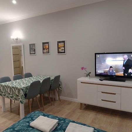 Apartament Na Przedmiesciu By Apartamenty Na Dni Wrocław Extérieur photo